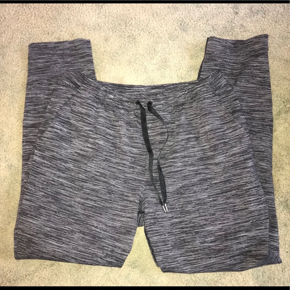Lululemon sweats